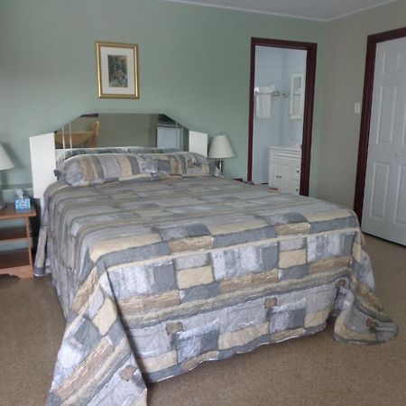Happy Motel Edmundston Extérieur photo