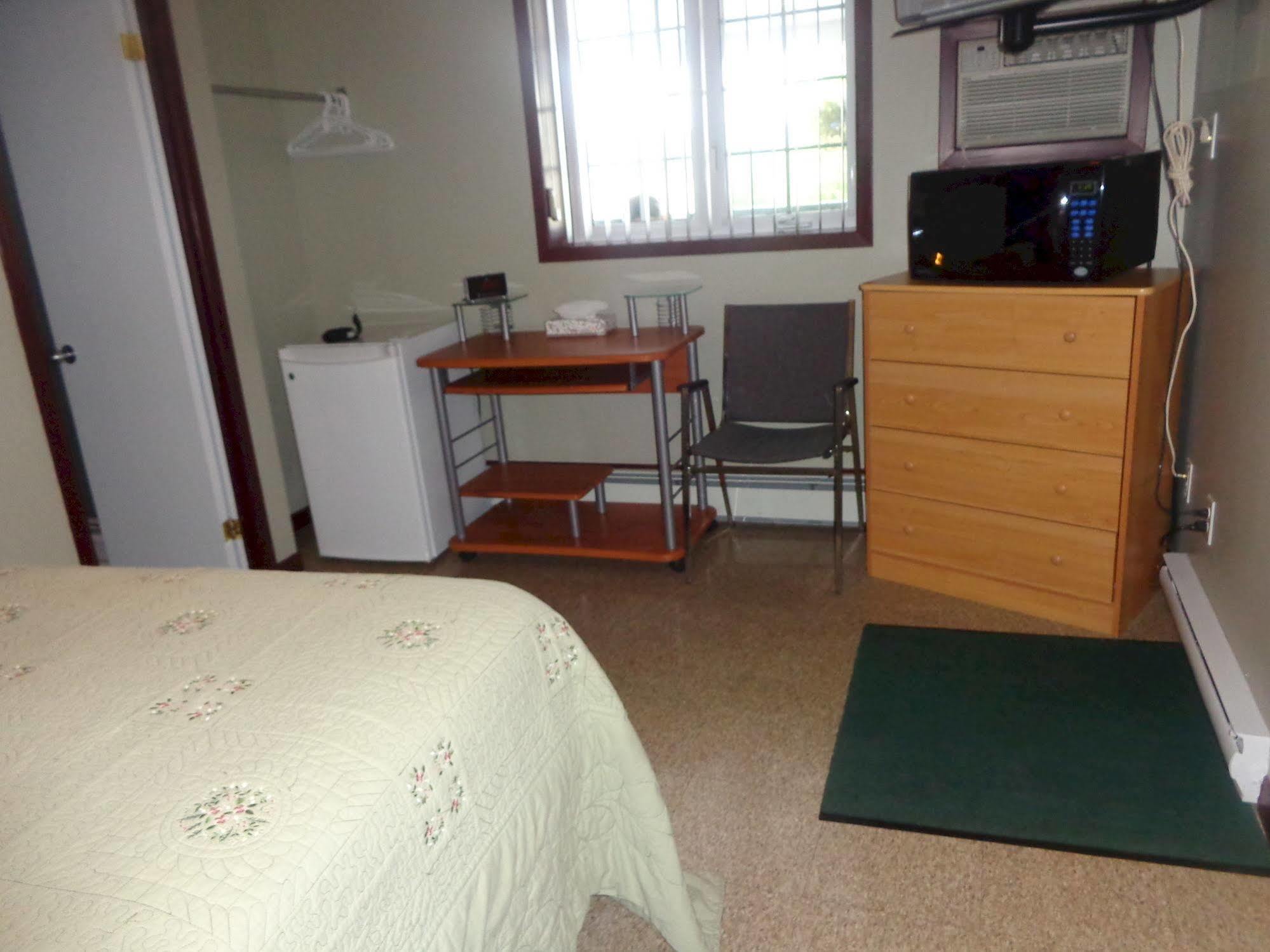 Happy Motel Edmundston Extérieur photo